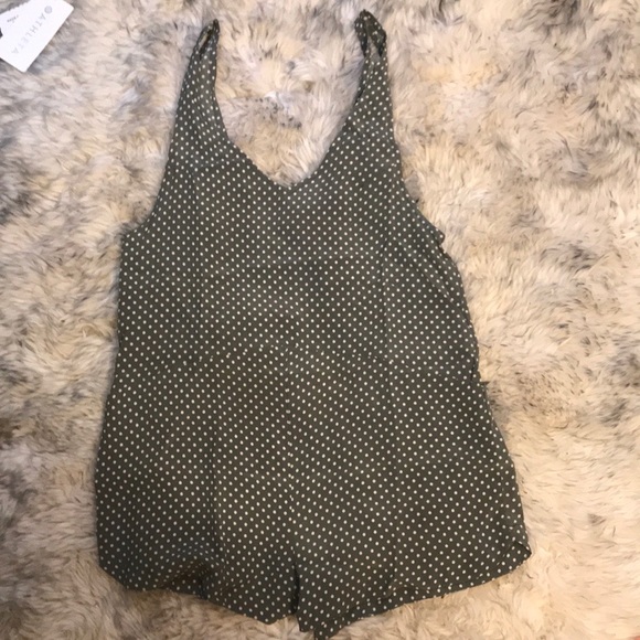 Italy Romper in Puka - Picture 4 of 4